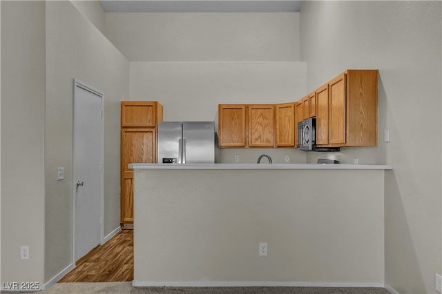 2052 Jade Creek Street 203, Las Vegas, NV 89117