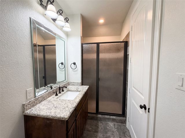 6411 Caliche Circle, Midlothian, TX 76065