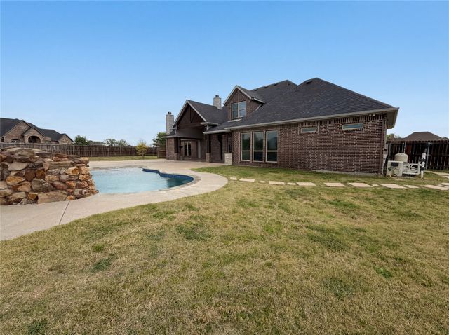 6411 Caliche Circle, Midlothian, TX 76065