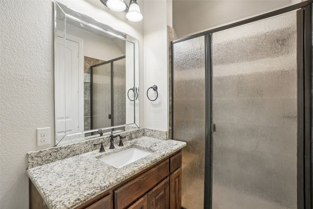 6411 Caliche Circle, Midlothian, TX 76065