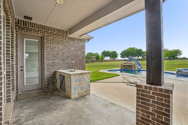 6411 Caliche Circle, Midlothian, TX 76065