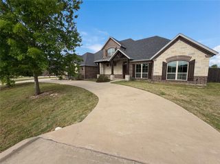 6411 Caliche Circle, Midlothian, TX 76065