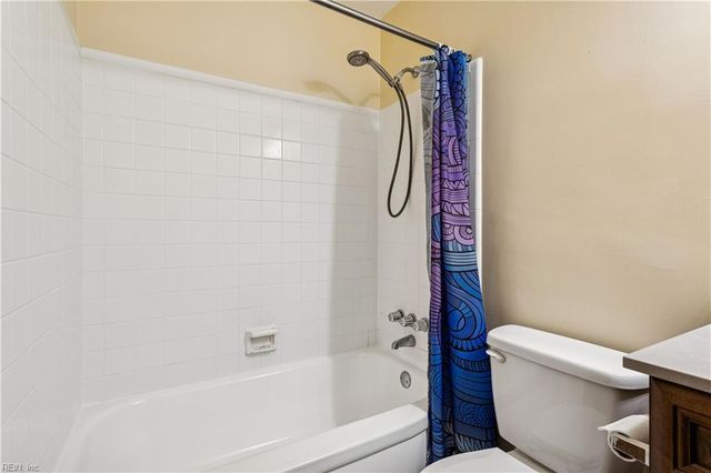 876 Cascade DR, Newport News, VA 23608