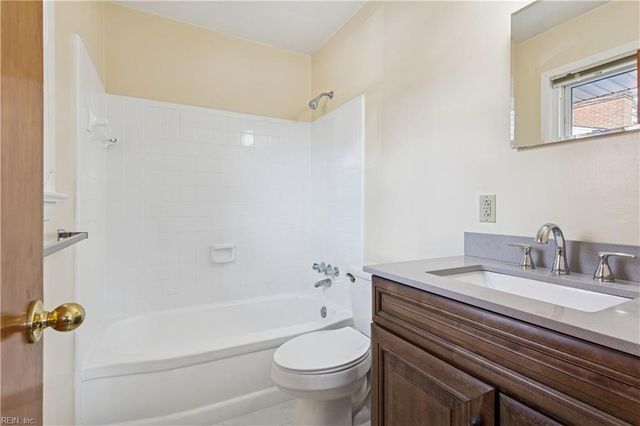 876 Cascade DR, Newport News, VA 23608