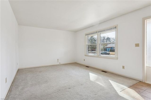 876 Cascade DR, Newport News, VA 23608