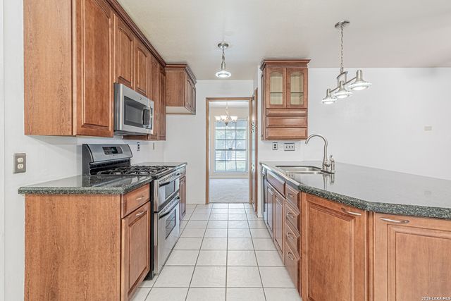 4002 Stathmore, San Antonio, TX 78217
