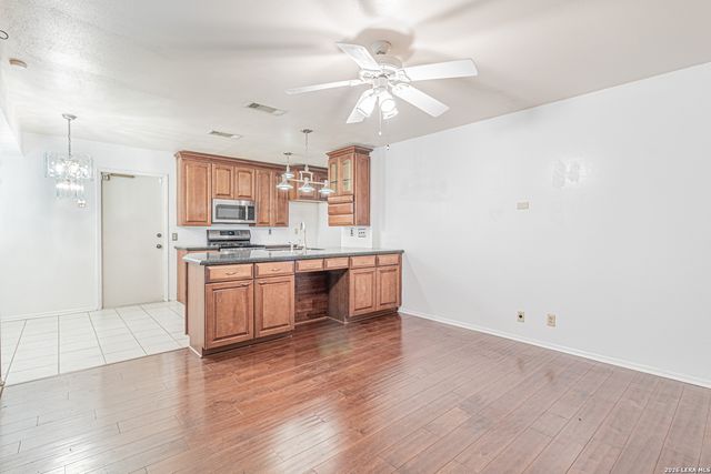 4002 Stathmore, San Antonio, TX 78217