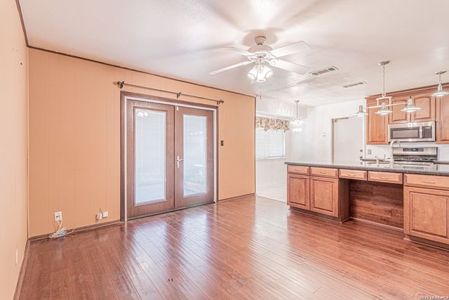 4002 Stathmore, San Antonio, TX 78217