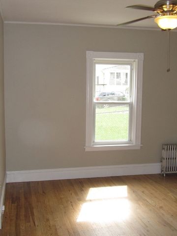 2 Sturgis Street 1, Worcester, MA 01605