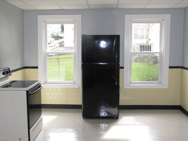 2 Sturgis Street 1, Worcester, MA 01605