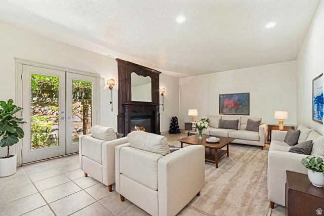 3207 E CANYON OAK CIR, Sandy, UT 84092