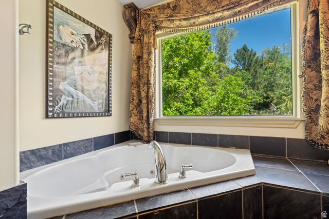 3207 E CANYON OAK CIR, Sandy, UT 84092
