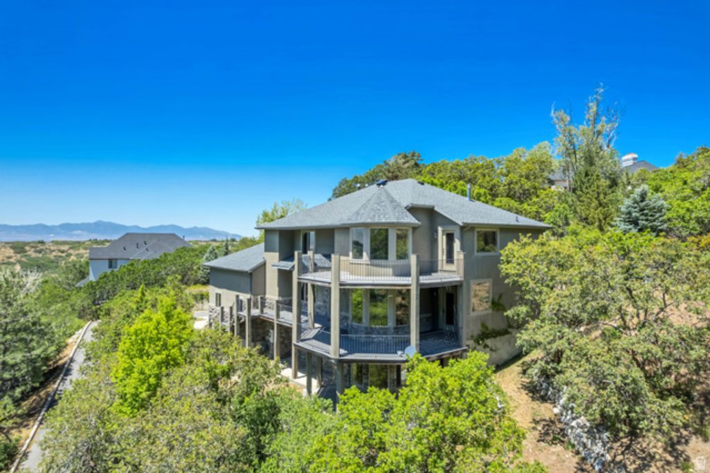 3207 E CANYON OAK CIR, Sandy, UT 84092