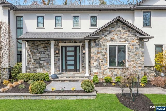45 Brook Way, Demarest, NJ 07627