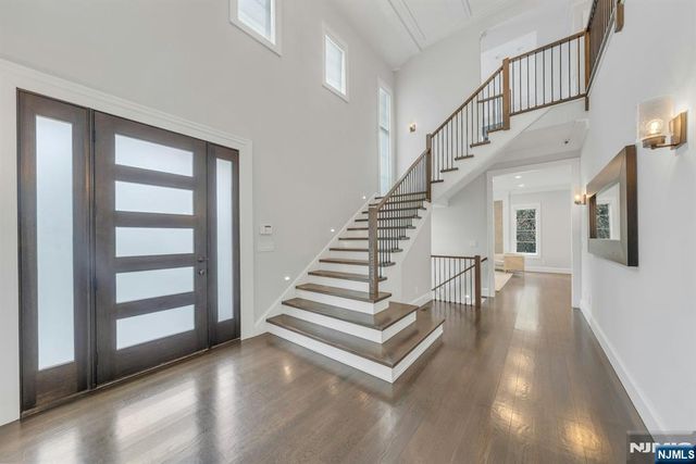 45 Brook Way, Demarest, NJ 07627