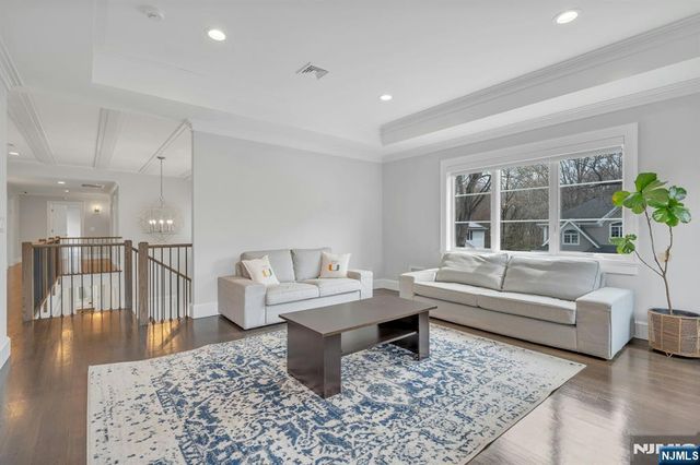 45 Brook Way, Demarest, NJ 07627