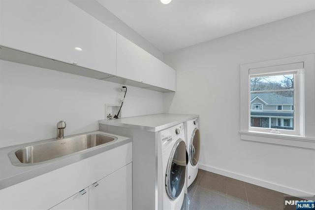 45 Brook Way, Demarest, NJ 07627