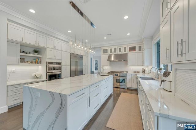 45 Brook Way, Demarest, NJ 07627