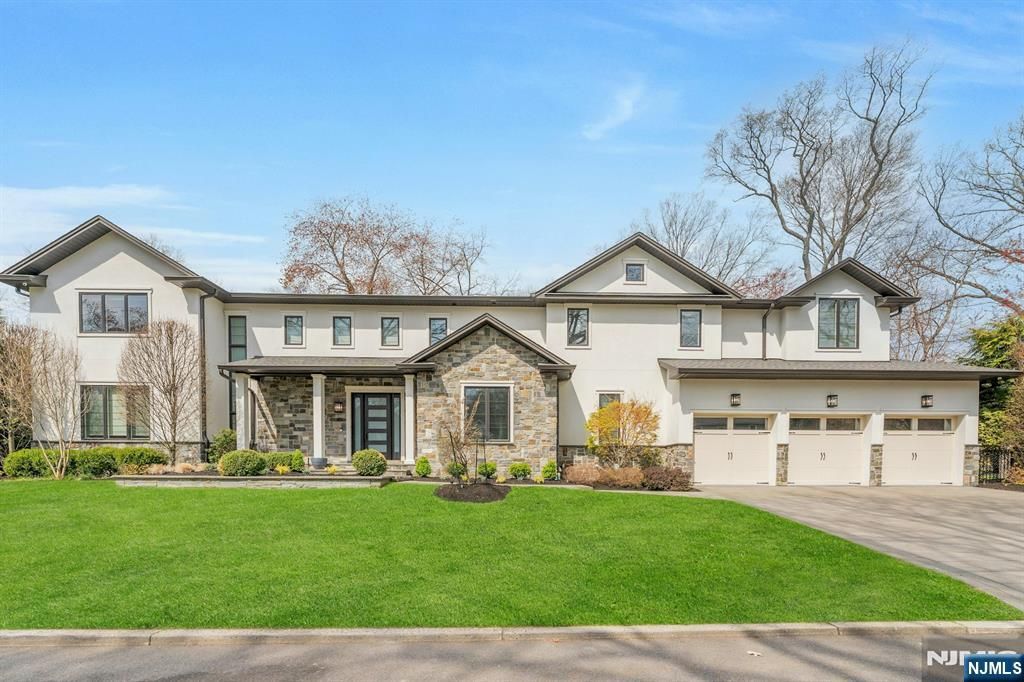 45 Brook Way, Demarest, NJ 07627