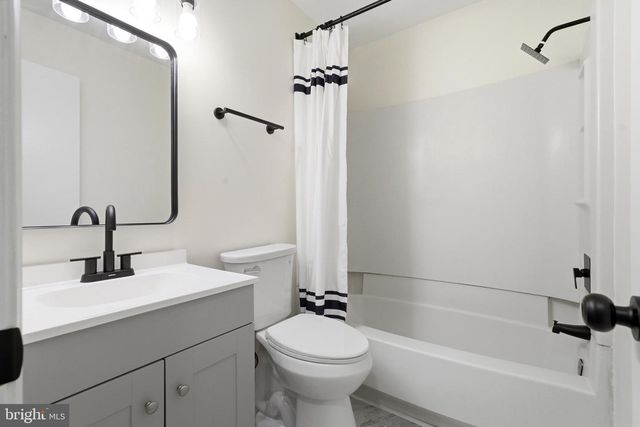 6111 SUITLAND RD, Suitland, MD 20746