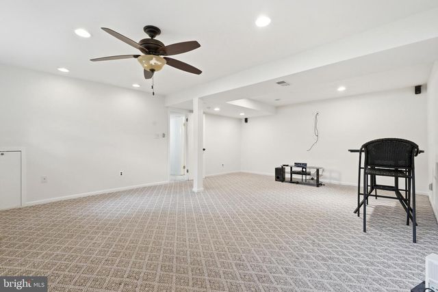 6111 SUITLAND RD, Suitland, MD 20746