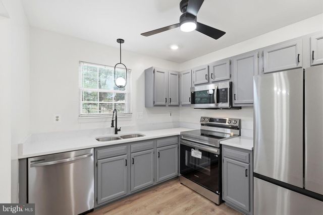 6111 SUITLAND RD, Suitland, MD 20746