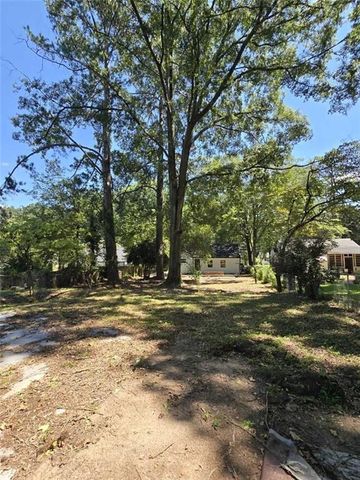 2499 Sylvan Road, East Point, GA 30344