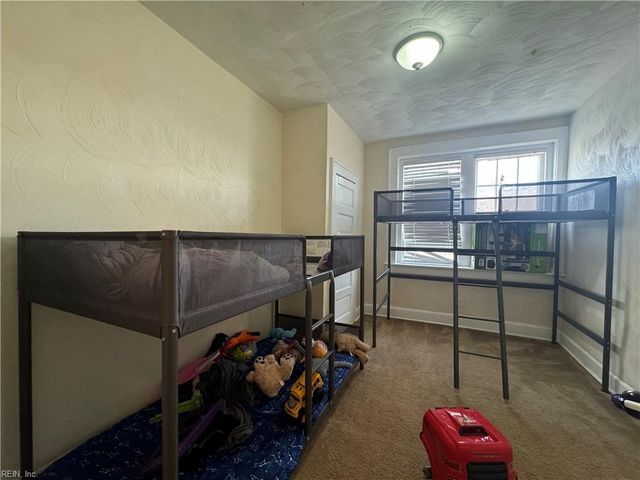 527 W 36th St Apt 201, Norfolk, VA 23508