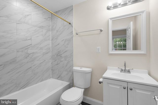 950 PAULSBORO DR, Rockville, MD 20850