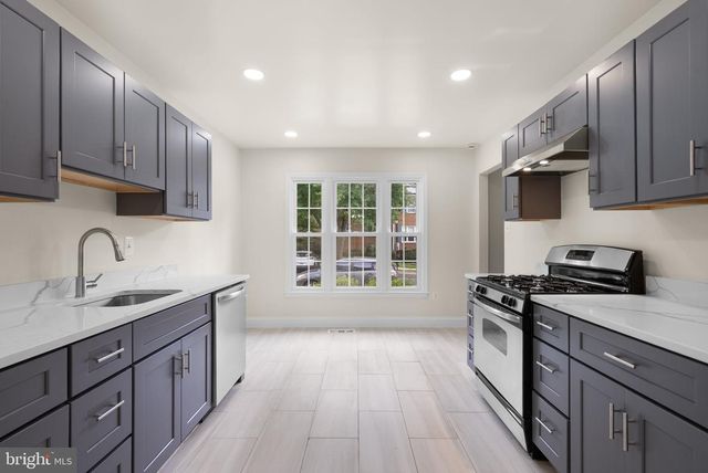 950 PAULSBORO DR, Rockville, MD 20850