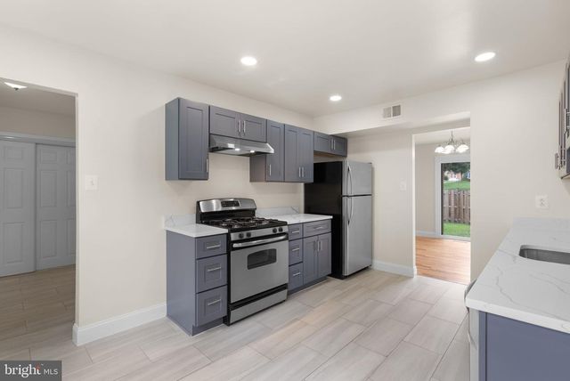 950 PAULSBORO DR, Rockville, MD 20850