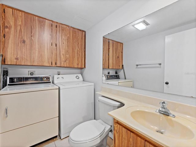 2702 4TH COURT, Palm Harbor, FL 34684