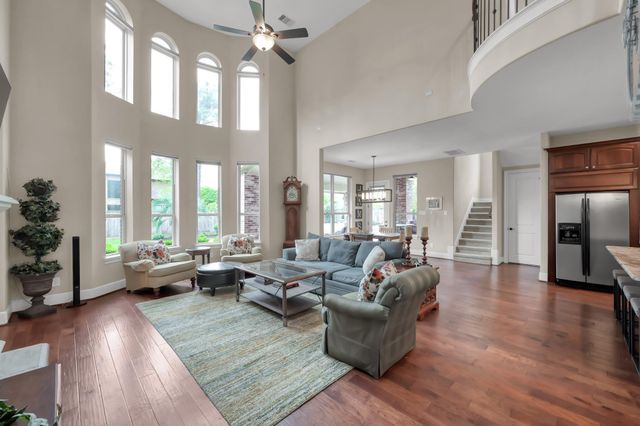 11 Rosy Finch Place, The Woodlands, TX 77389