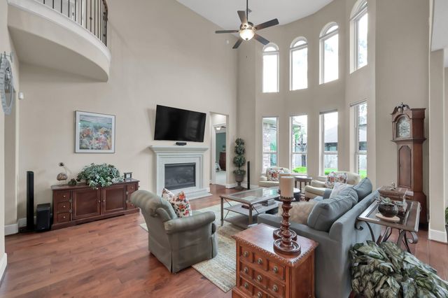 11 Rosy Finch Place, The Woodlands, TX 77389