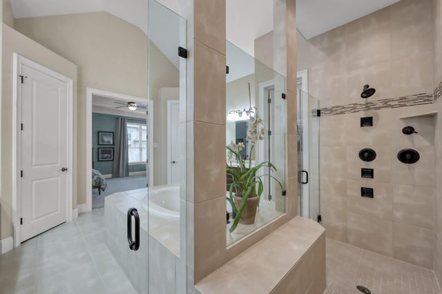 11 Rosy Finch Place, The Woodlands, TX 77389