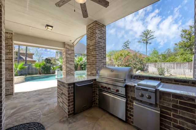 11 Rosy Finch Place, The Woodlands, TX 77389