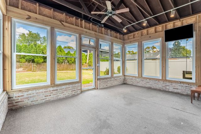 5936 W 97th Street, Oak Lawn, IL 60453