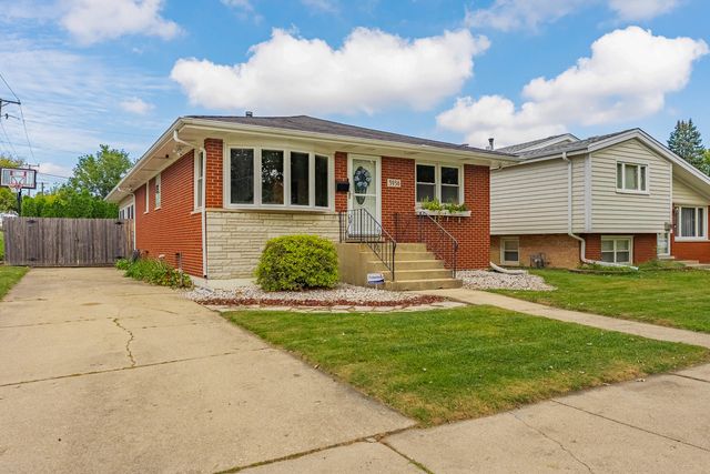 5936 W 97th Street, Oak Lawn, IL 60453