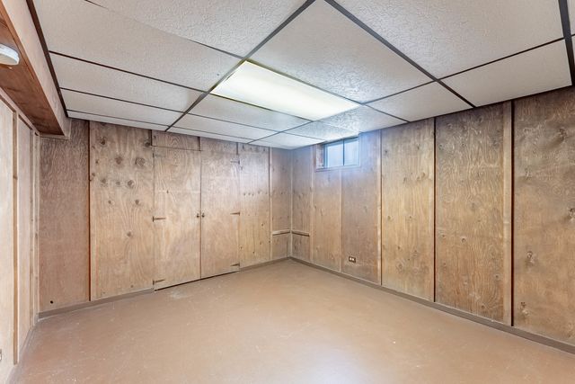 5936 W 97th Street, Oak Lawn, IL 60453