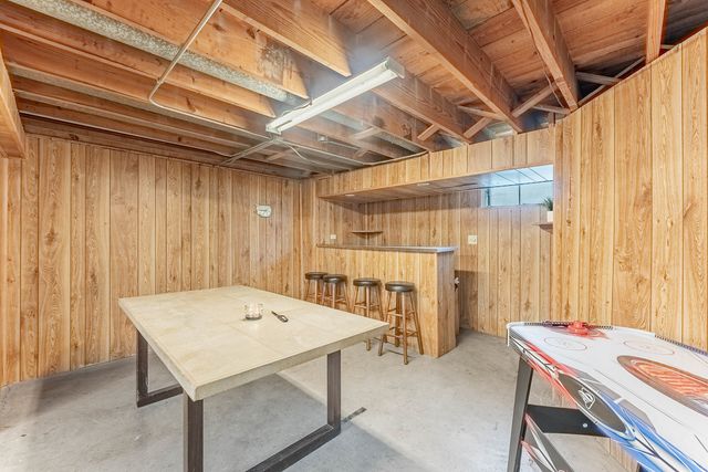 5936 W 97th Street, Oak Lawn, IL 60453