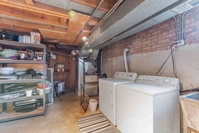 5936 W 97th Street, Oak Lawn, IL 60453