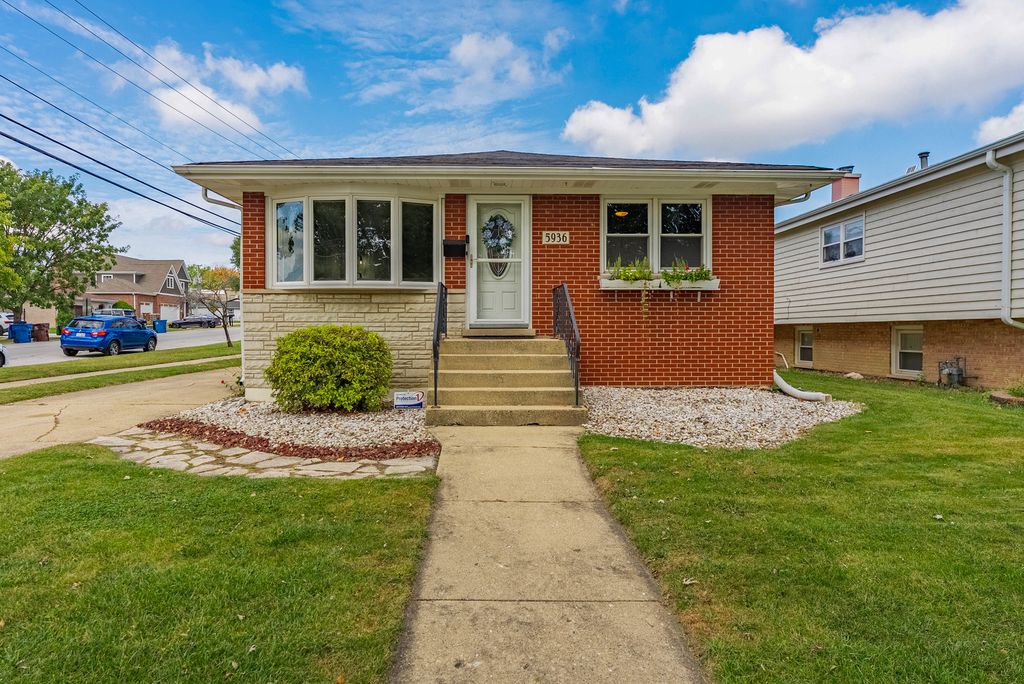 5936 W 97th Street, Oak Lawn, IL 60453