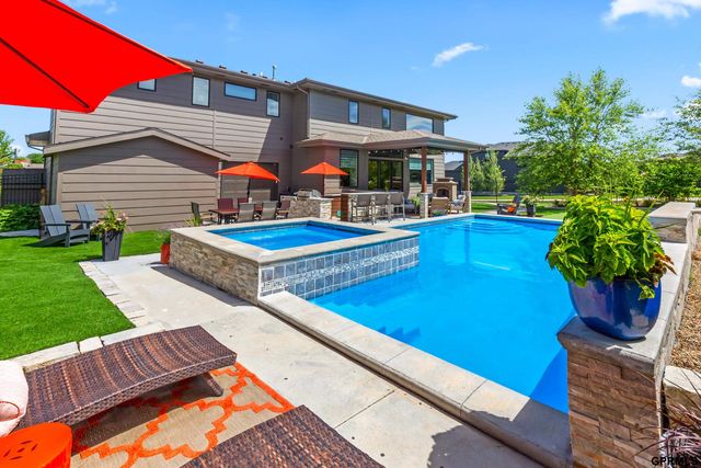 10906 S 175 Street, Omaha, NE 68136