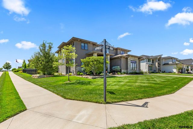 10906 S 175 Street, Omaha, NE 68136
