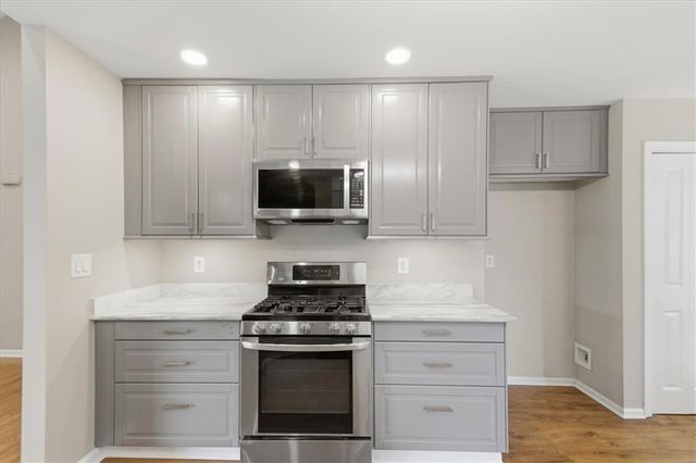 34 Hickory Leaf Lane, Acworth, GA 30101