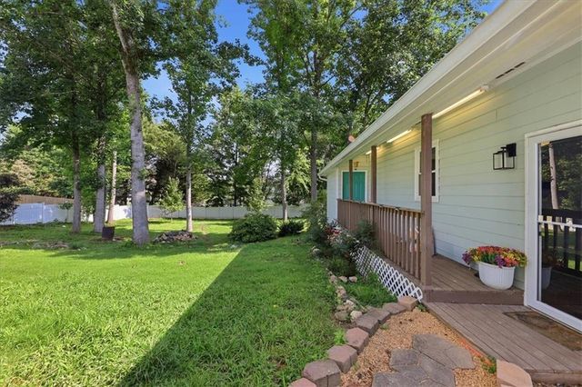 34 Hickory Leaf Lane, Acworth, GA 30101