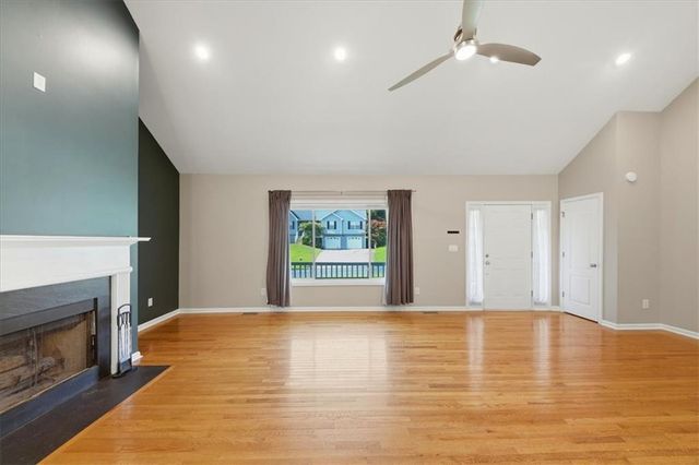 34 Hickory Leaf Lane, Acworth, GA 30101