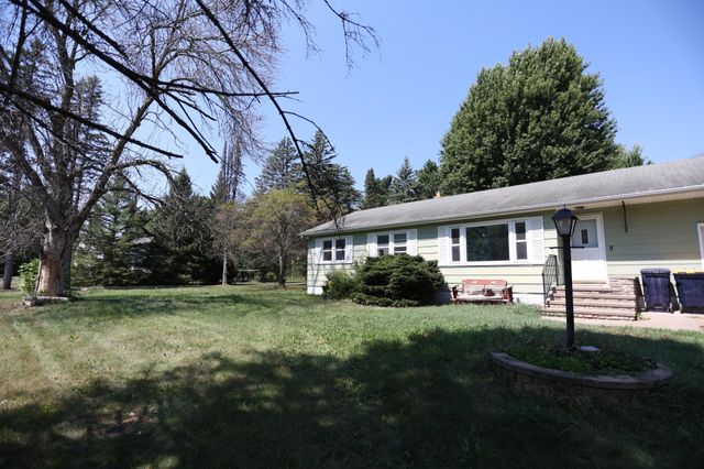 W9806 805th Avenue, River Falls, WI 54022