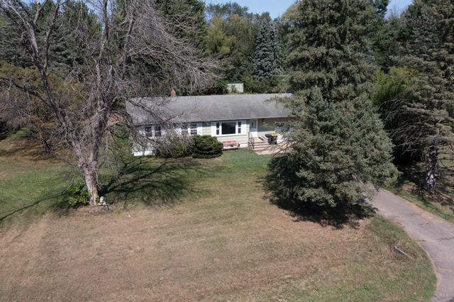 W9806 805th Avenue, River Falls, WI 54022