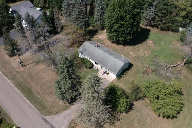 W9806 805th Avenue, River Falls, WI 54022